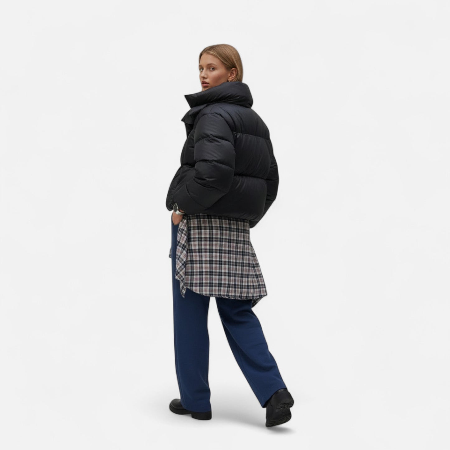 Vertemonde | Women’s Oversized Puffer Jacket – Winter Elegance