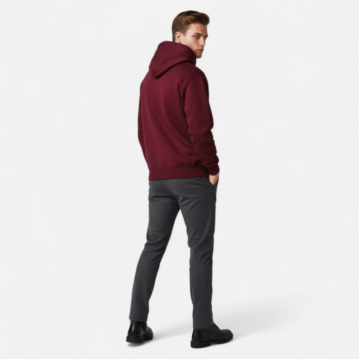 Vertemonde | Men’s Fleece Hoodie – Winter Warmth Essential