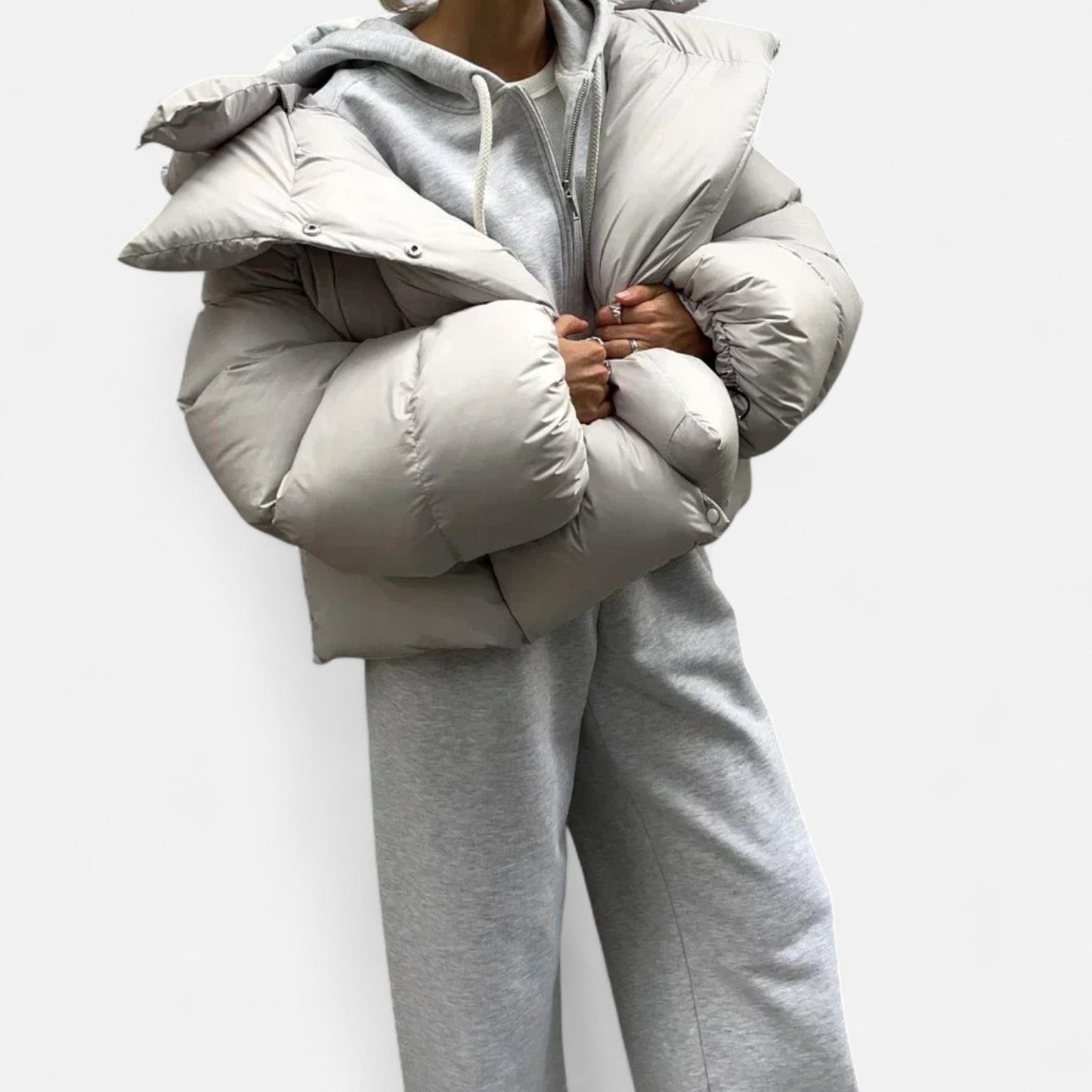 Vertemonde | Women’s Oversized Puffer Jacket – Winter Elegance